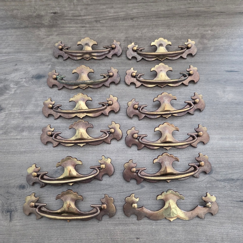 Keeler Brass Co Drawer Pulls Antiqued Brass Chippendale Batwing P1764 Set of 11